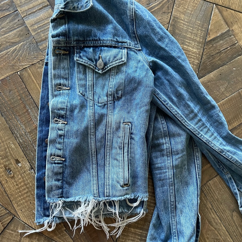 Like new  Lucky brand size S jean jacket